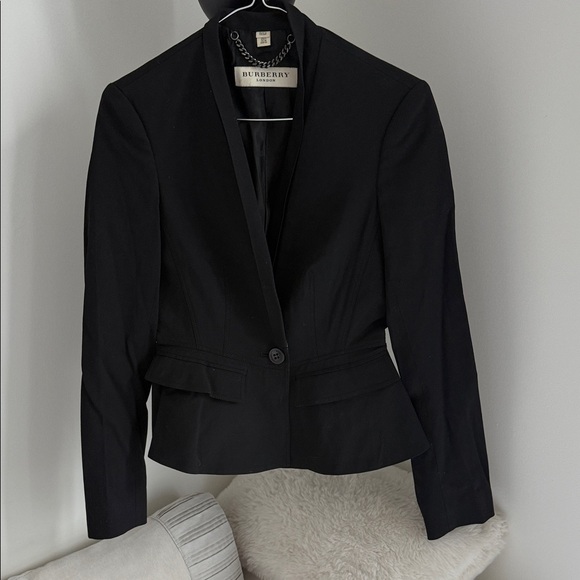 Burberry Black Peplum Blazer, SIZE USA 2 , stunning, elegant - Picture 5 of 14